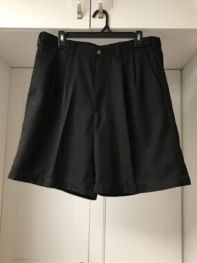 Men's Retro Black Pleated Dress Shorts US 36
